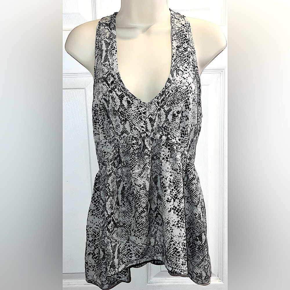 Women’s top  • Converse One Star • Small